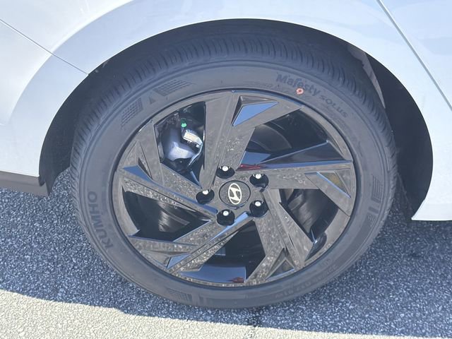 New 2026 Hyundai Elantra Sport image 17