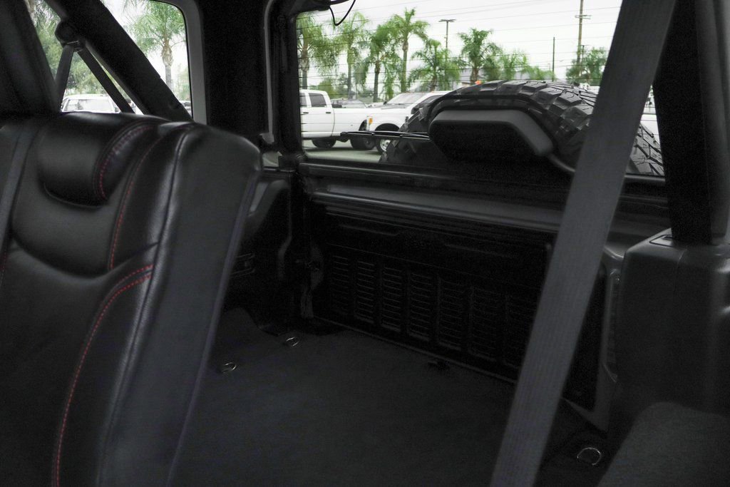 Used 2018 Jeep Wrangler Unlimited Rubicon image 42