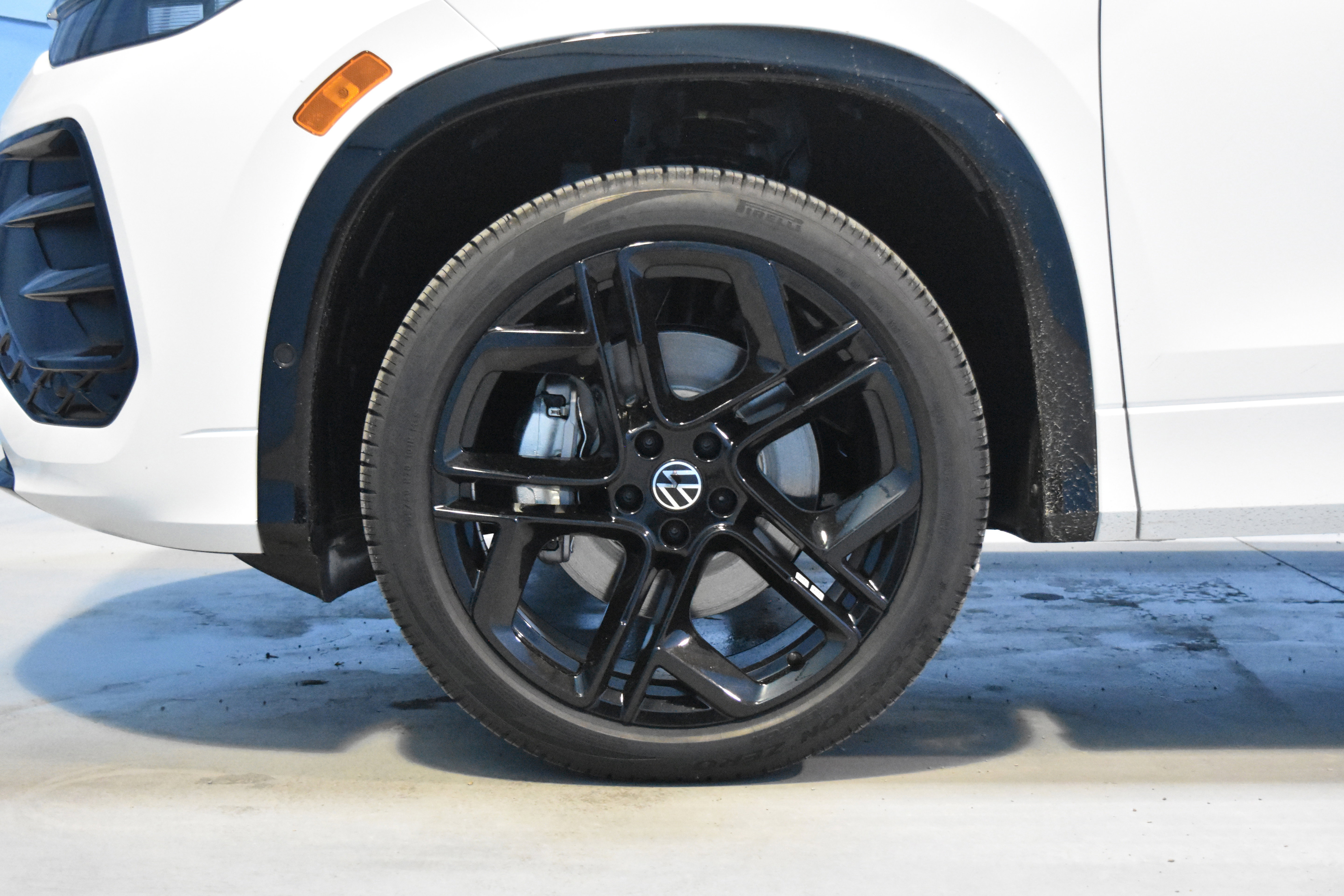 New 2026 Volkswagen Tiguan SE R-Line image 20