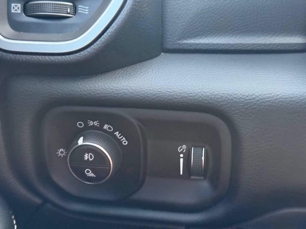 New 2026 RAM 2500 Big Horn AWD/4WD image 19