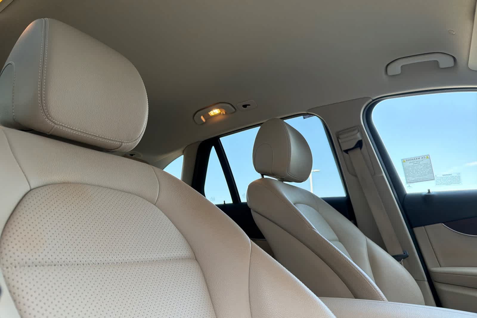 Used 2022 Mercedes-Benz GLC 300 4MATIC image 18