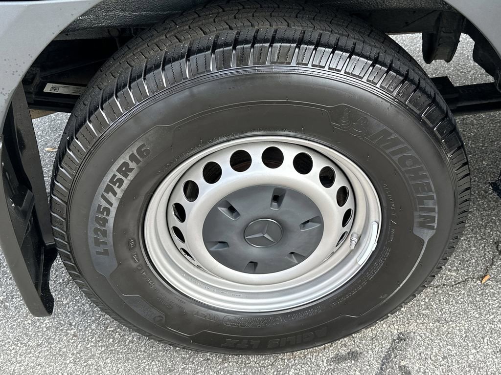 Used 2019 Mercedes-Benz Sprinter 2500 image 21
