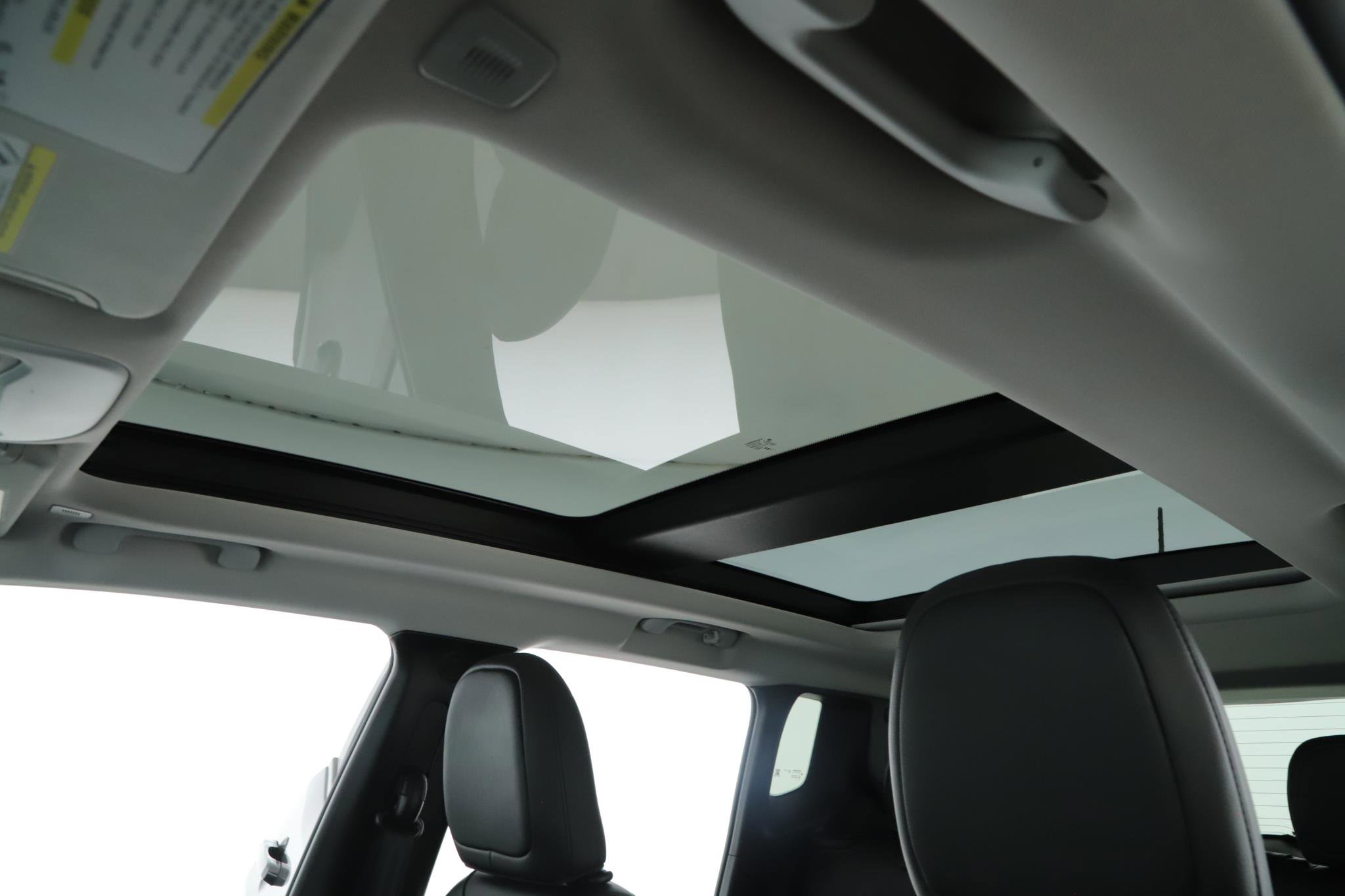 Used 2023 Jeep Renegade Limited w/ Sun/Sound Group image 17