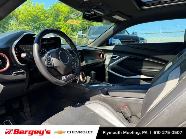 Certified 2017 Chevrolet Camaro SS RWD image 9