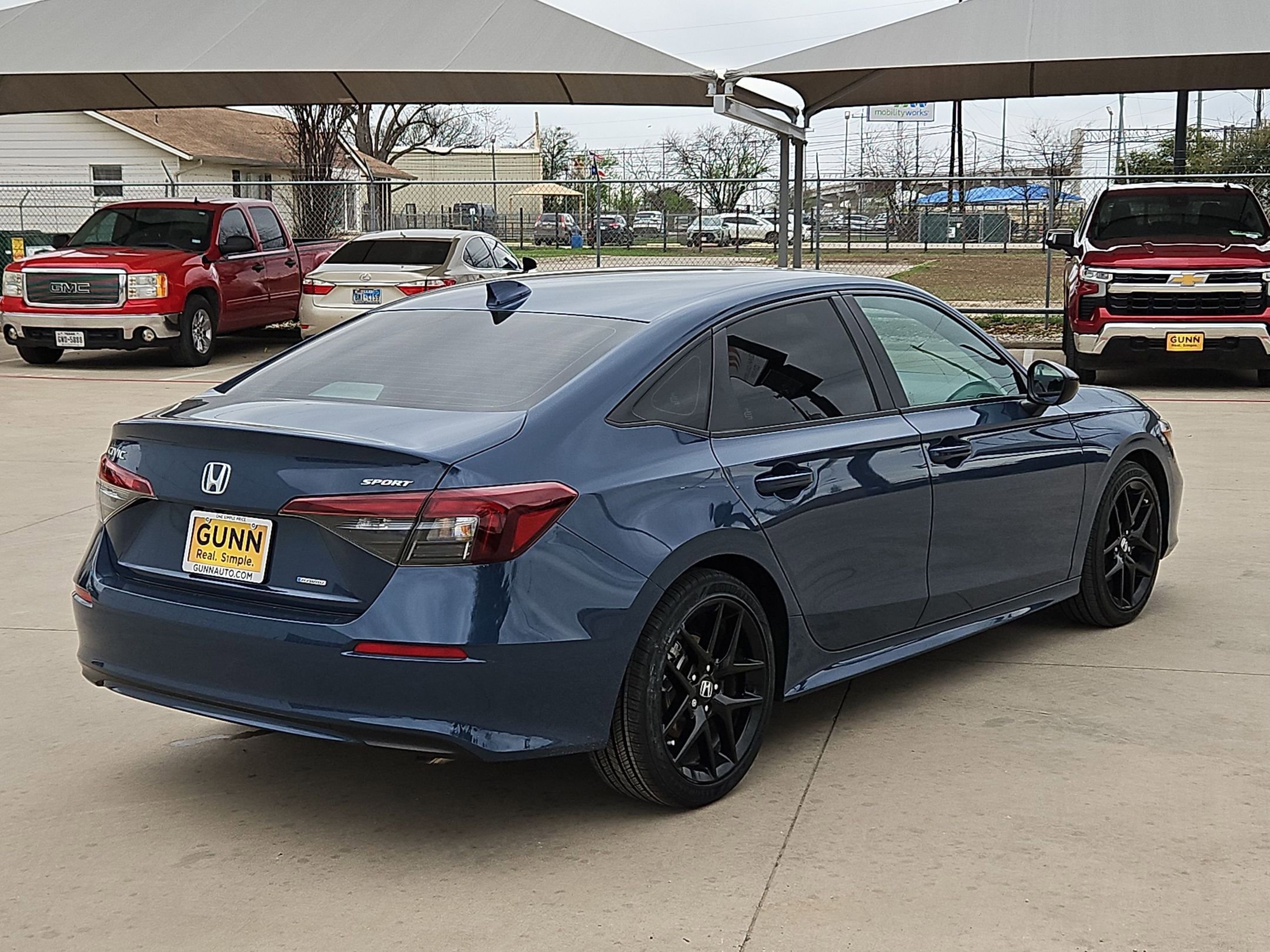 Used 2025 Honda Civic Sport image 3