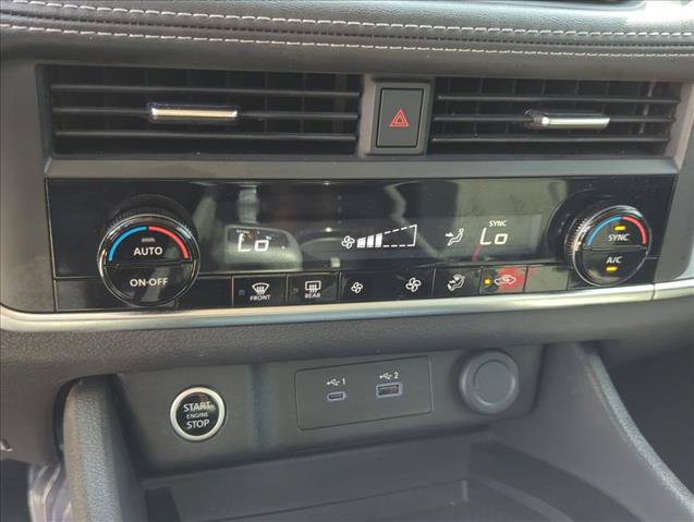 Used 2023 Nissan Rogue SV FWD image 20