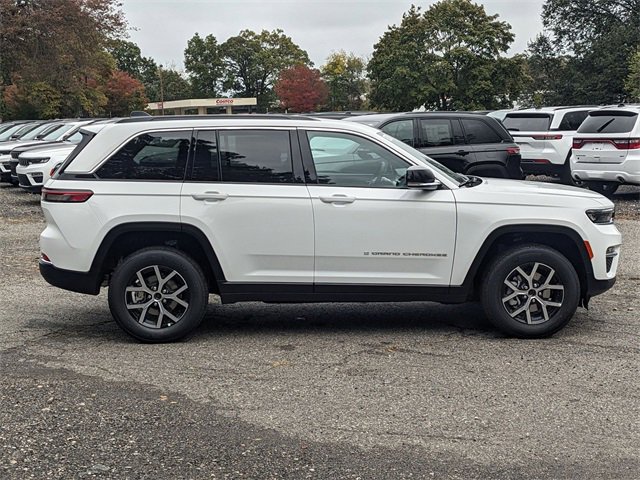 New 2025 Jeep Grand Cherokee Limited image 2
