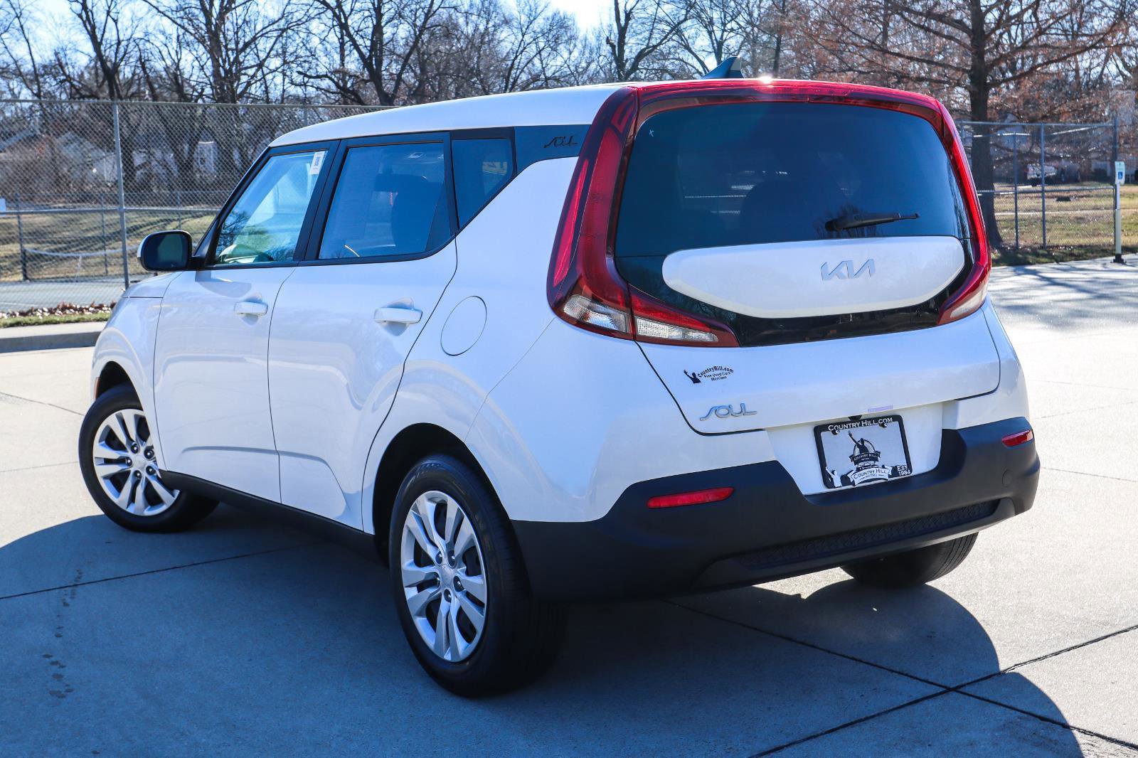 Used 2022 Kia Soul LX FWD image 12