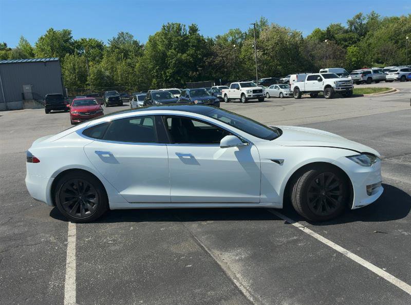 Used 2018 Tesla Model S 100D AWD/4WD image 9