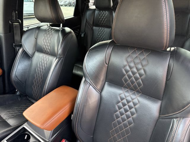 Used 2023 Mitsubishi Outlander SEL AWD/4WD image 12