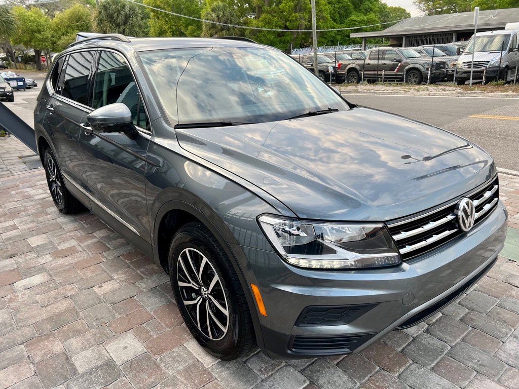 Used 2021 Volkswagen Tiguan SE w/ Panoramic Sunroof Package FWD image 35