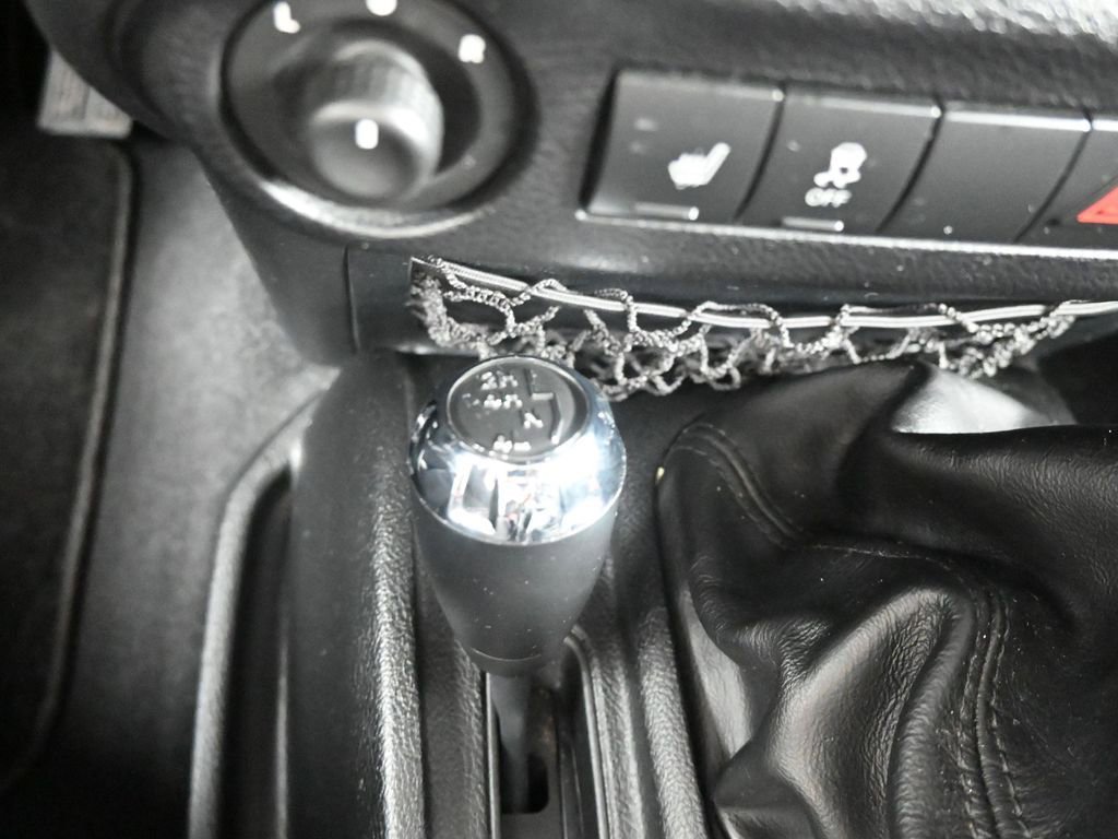 Used 2013 Jeep Wrangler Unlimited Sahara w/ Dual Top Group image 33