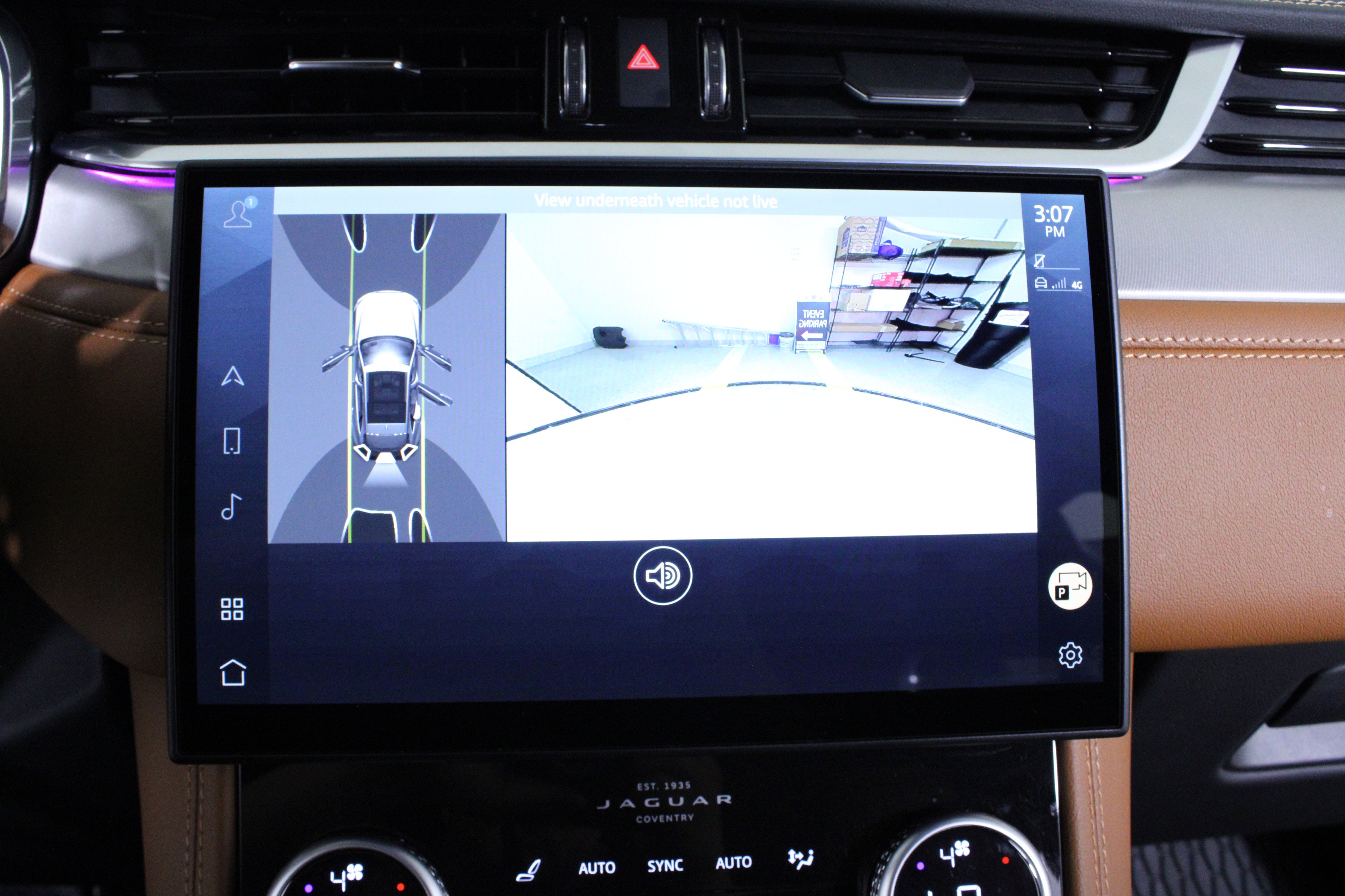 Certified 2025 Jaguar F-PACE R-Dynamic S AWD/4WD image 27