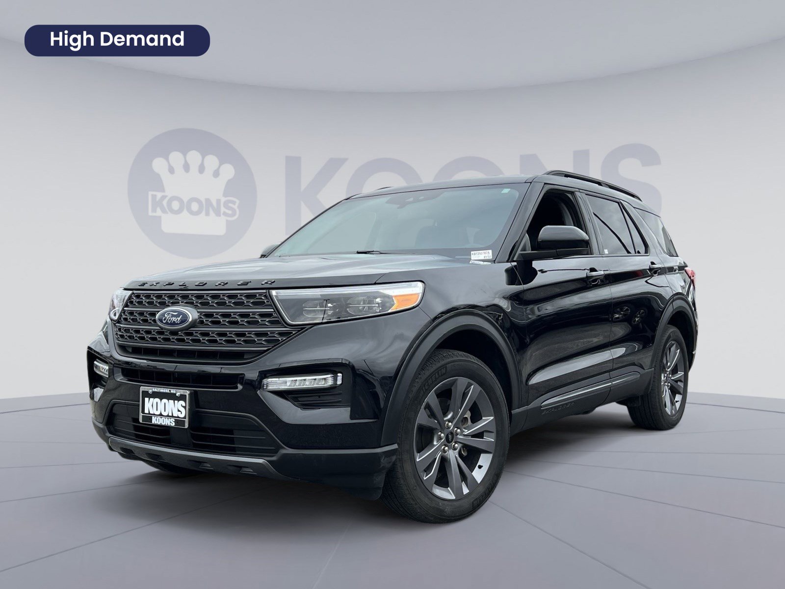 Certified 2023 Ford Explorer XLT w/ Equipment Group 202A
