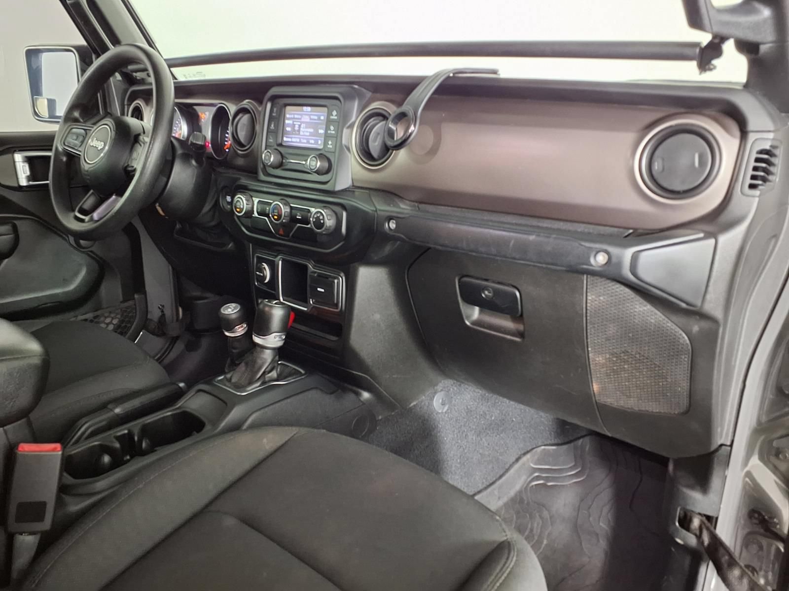 Used 2020 Jeep Gladiator Sport w/ Trailer Tow Package AWD/4WD image 7