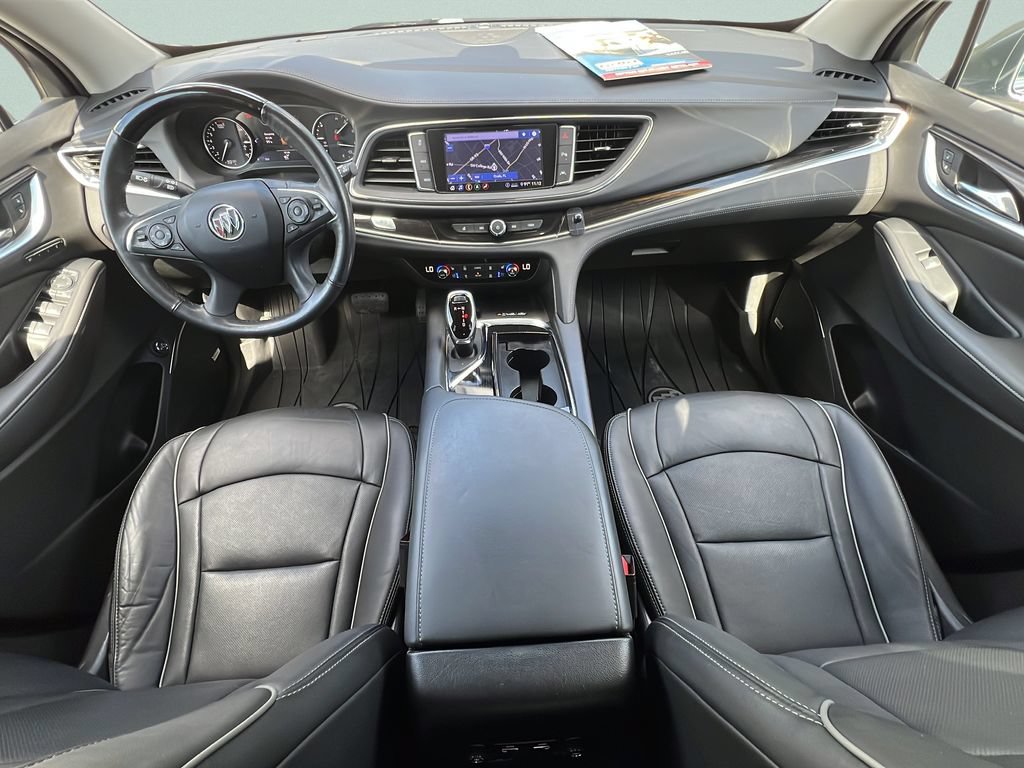 Used 2020 Buick Enclave Avenir w/ Avenir Technology Package AWD/4WD image 11