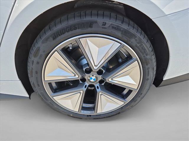 New 2026 BMW i4 eDrive40 w/ Premium Package RWD image 10