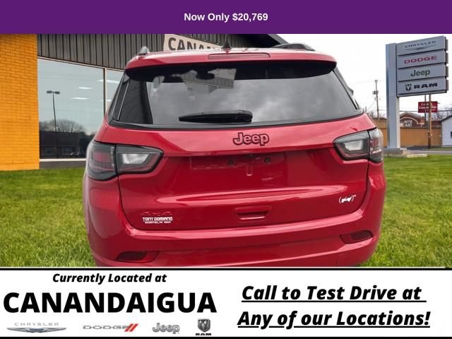 Used 2022 Jeep Compass Limited w/ (RED) Package AWD/4WD image 7