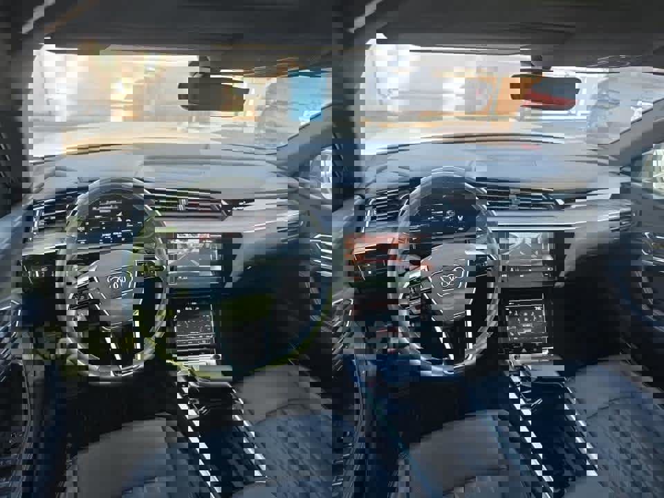 Used 2023 Audi e-tron Premium Plus w/ Premium Plus Package image 10