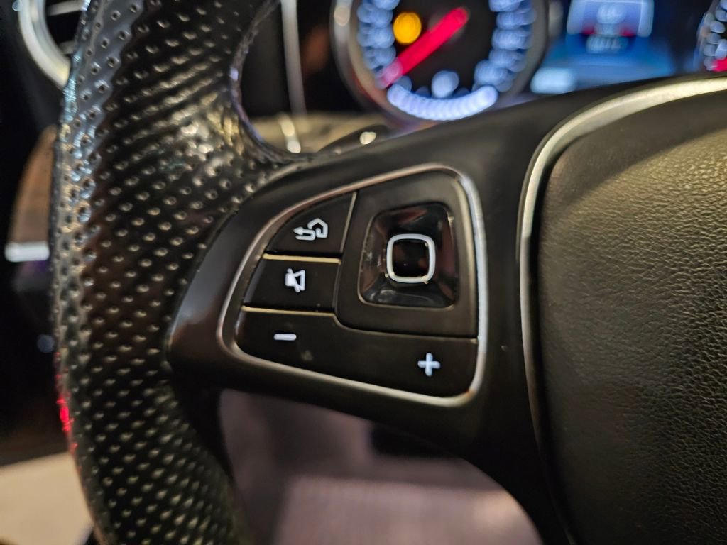 Used 2017 Mercedes-Benz E 400 4MATIC Wagon image 22