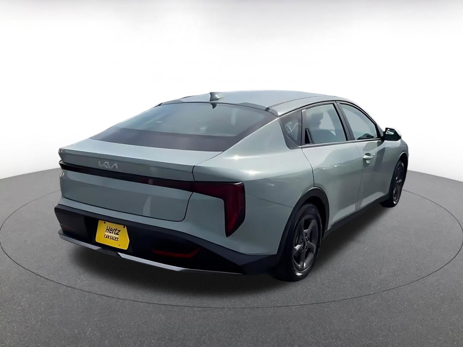 Used 2025 Kia K4 LXS image 14