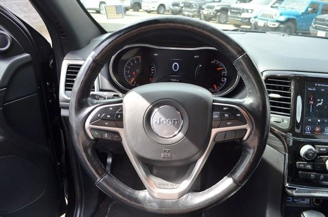 Used 2020 Jeep Grand Cherokee Altitude image 19