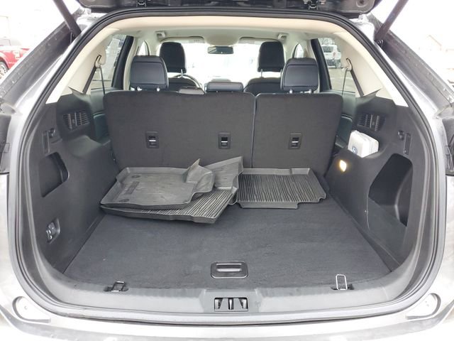 Used 2024 Ford Edge SEL w/ Sport Appearance Package image 8