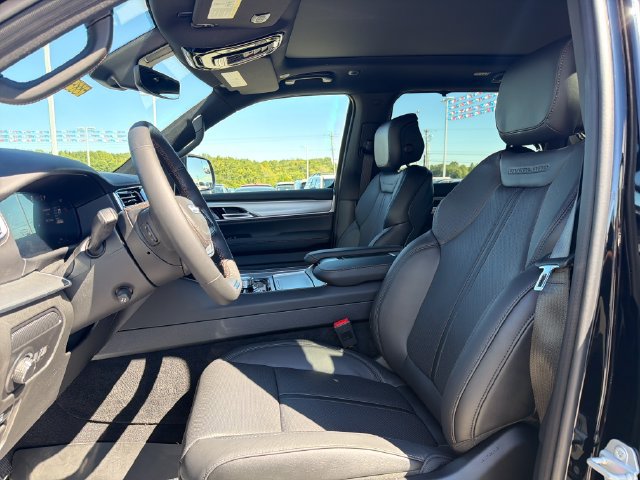 New 2027 Jeep Grand Wagoneer Overland AWD/4WD image 11