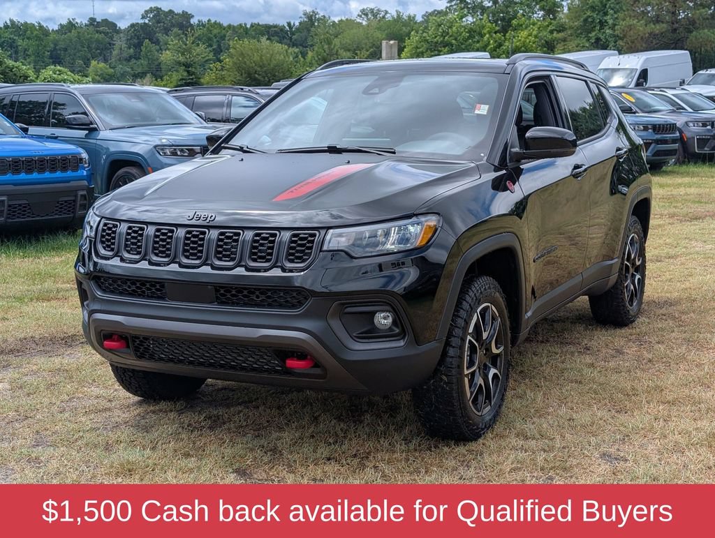 New 2026 Jeep Compass Trailhawk w/ Sun, Sound & Navigation Group AWD/4WD image 3