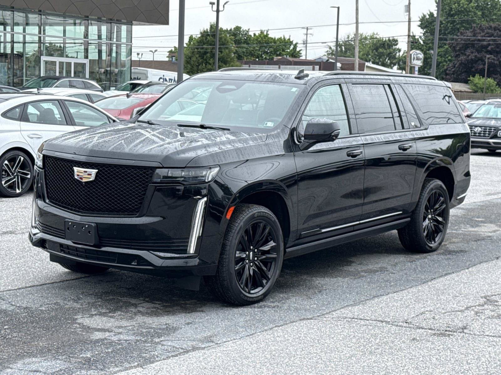 Used 2022 Cadillac Escalade ESV Sport w/ Touring Package AWD/4WD image 28
