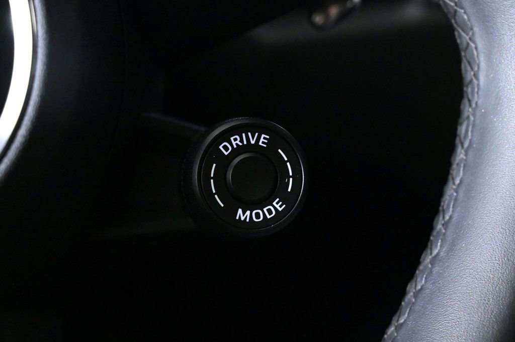 Certified 2026 Porsche Macan S image 24