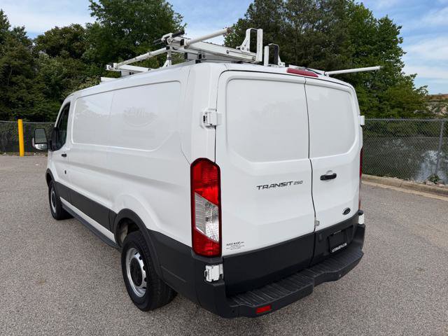 Used 2018 Ford Transit 250 130 Low Roof RWD image 5