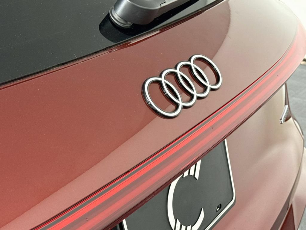 Used 2025 Audi Q5 Premium AWD/4WD image 21