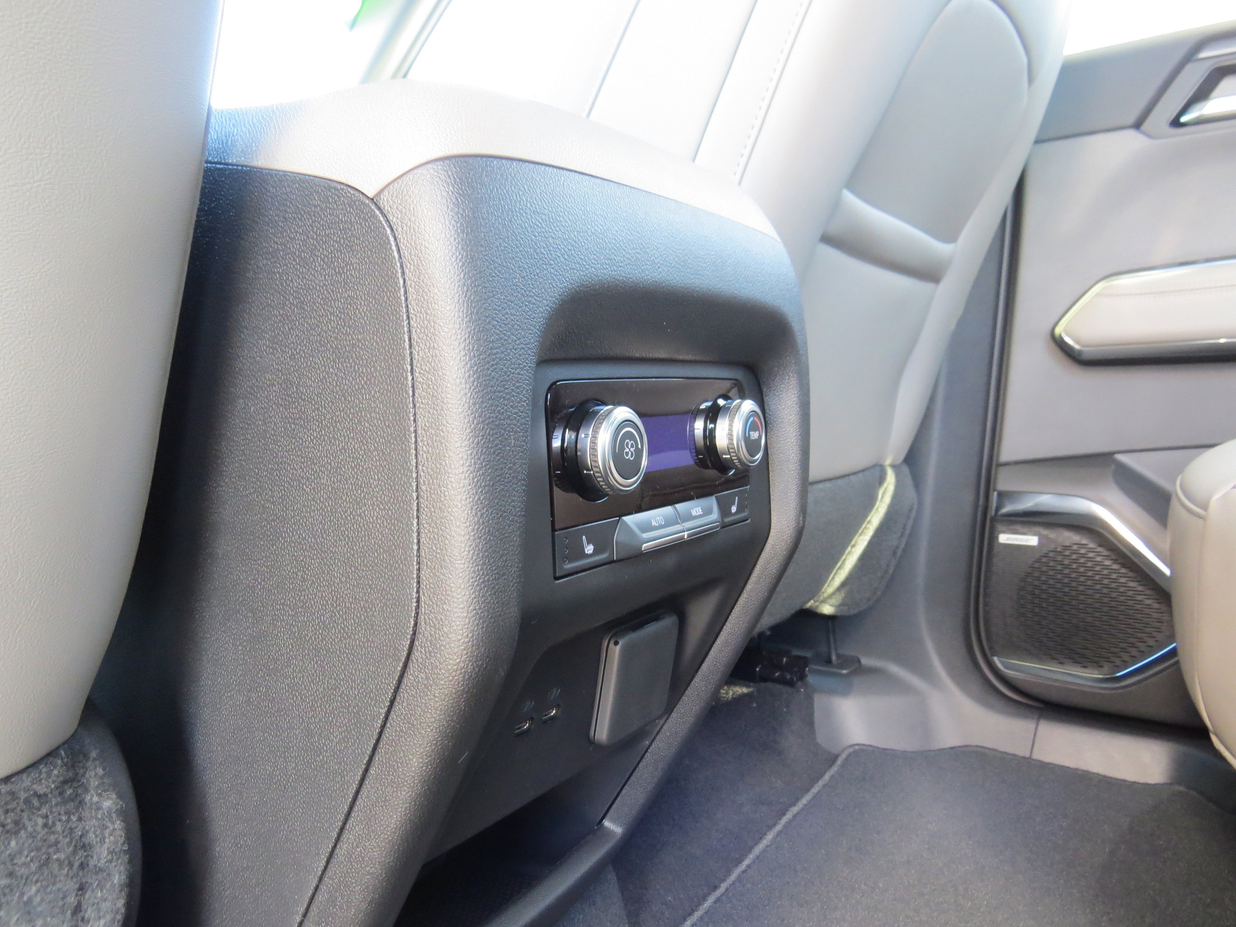 New 2026 GMC Acadia Elevation w/ Elevation Premium Package image 19