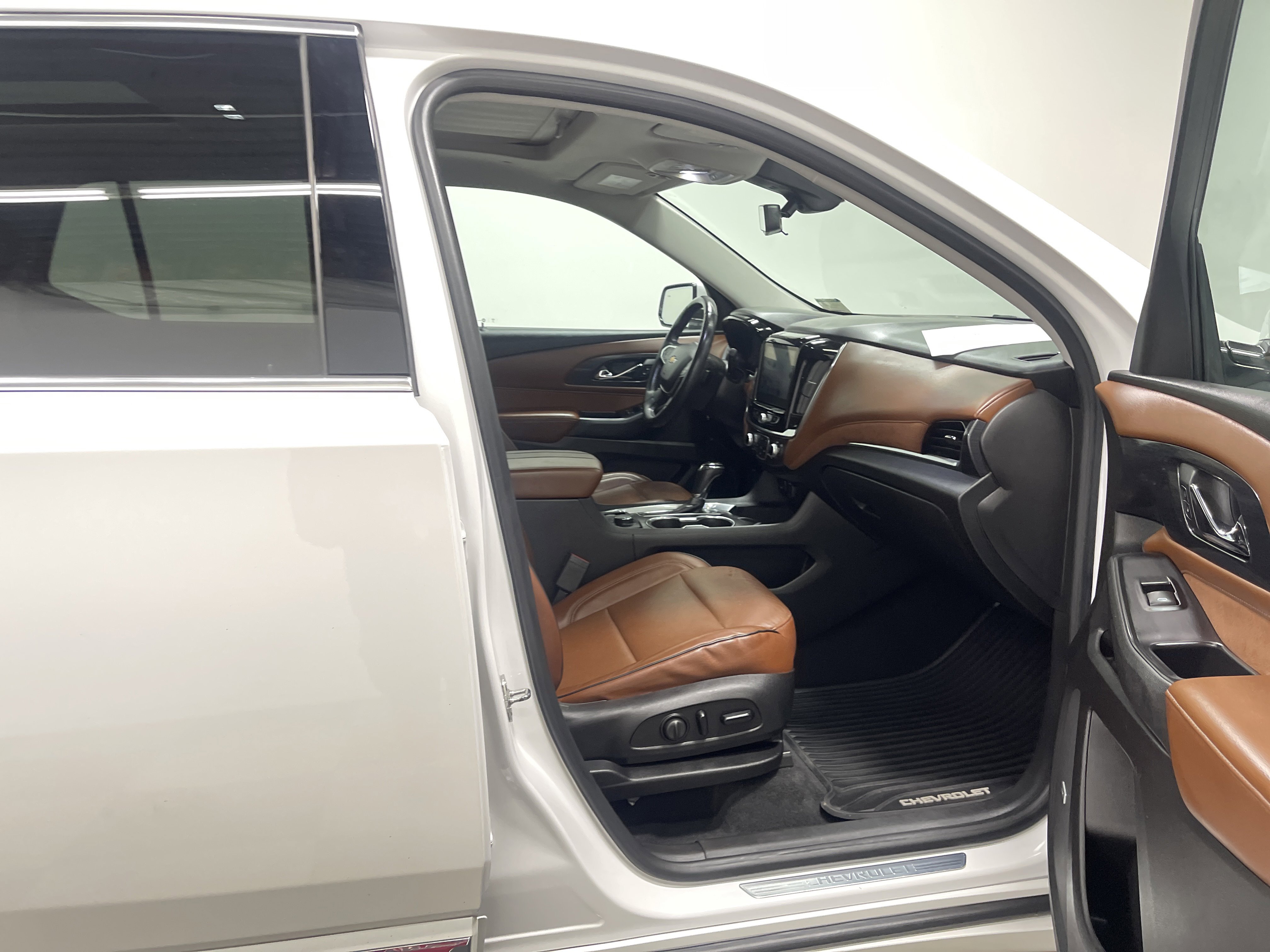 Used 2018 Chevrolet Traverse High Country image 26
