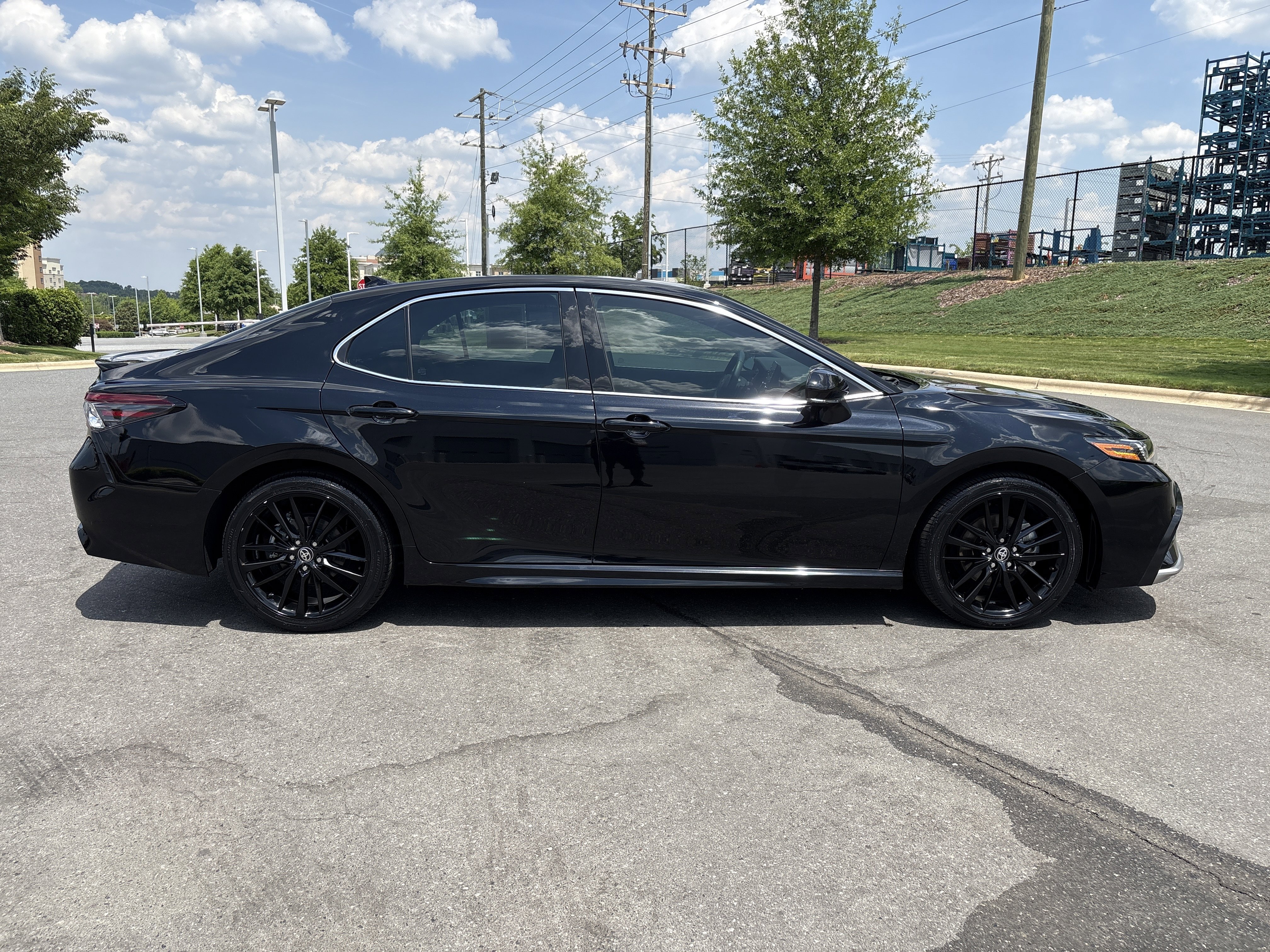 Used 2024 Toyota Camry XSE FWD image 10