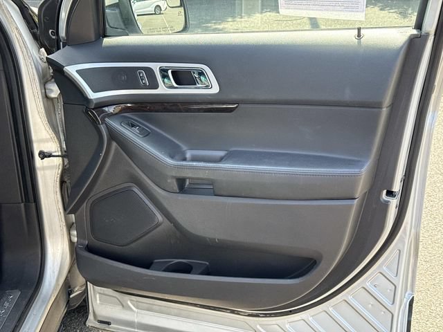 Used 2013 Ford Explorer Limited AWD/4WD image 7