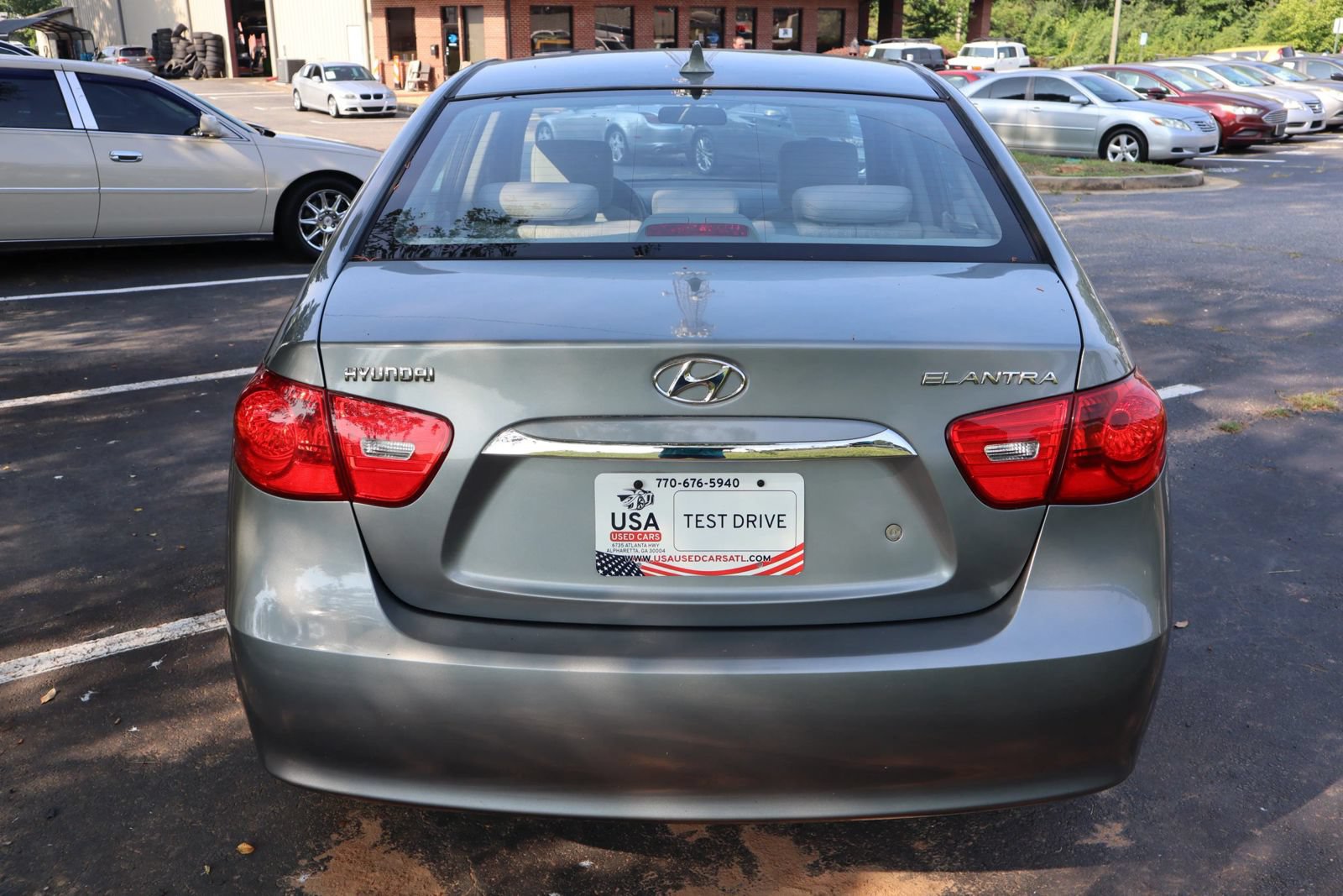 Used 2010 Hyundai Elantra GLS FWD image 4