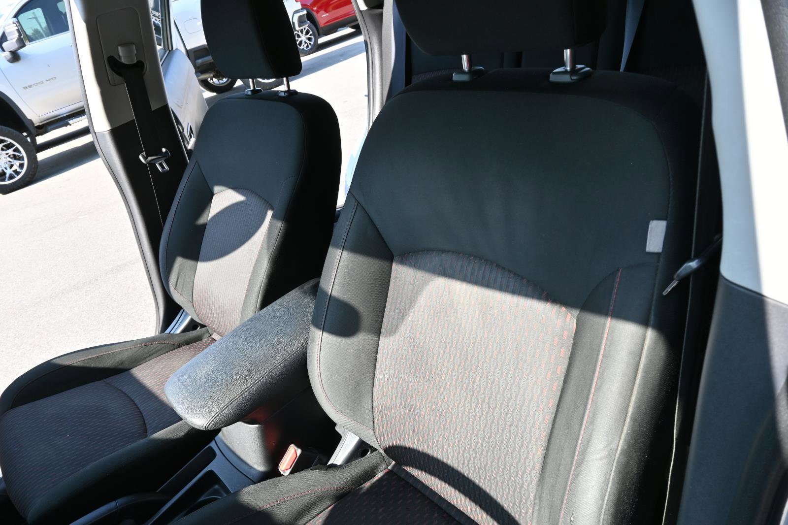 Used 2018 Mitsubishi Outlander Sport ES FWD image 14