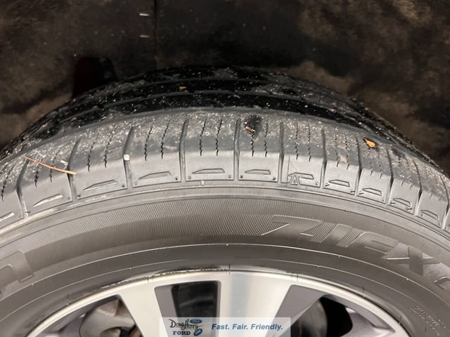 Used 2023 Nissan Pathfinder SL AWD/4WD image 15