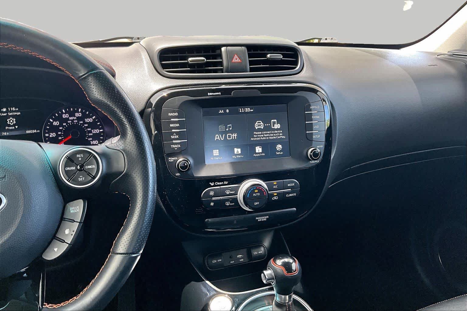 Used 2019 Kia Soul ! FWD image 7