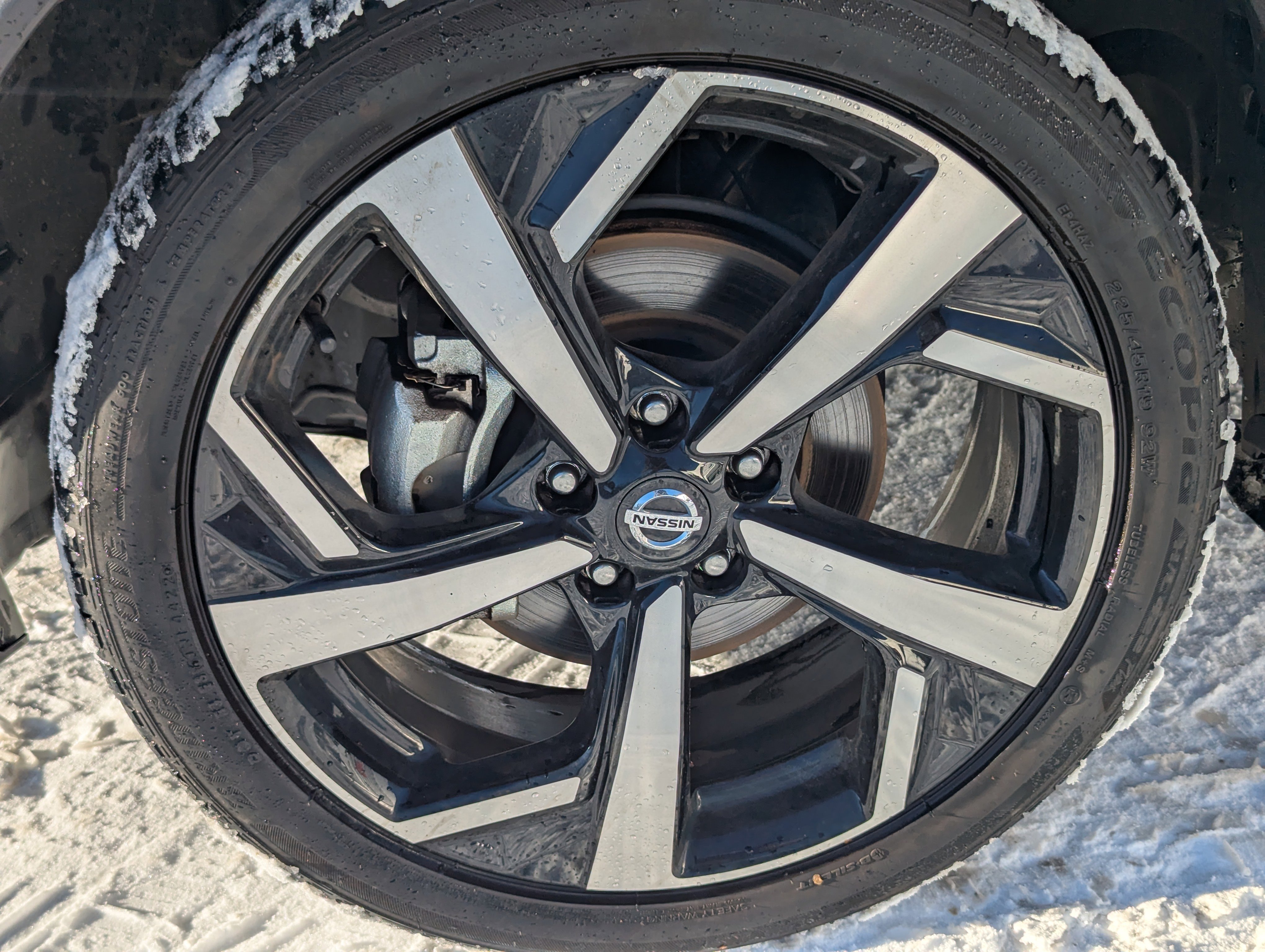 Used 2022 Nissan Rogue Sport SL w/ Premium Package image 10