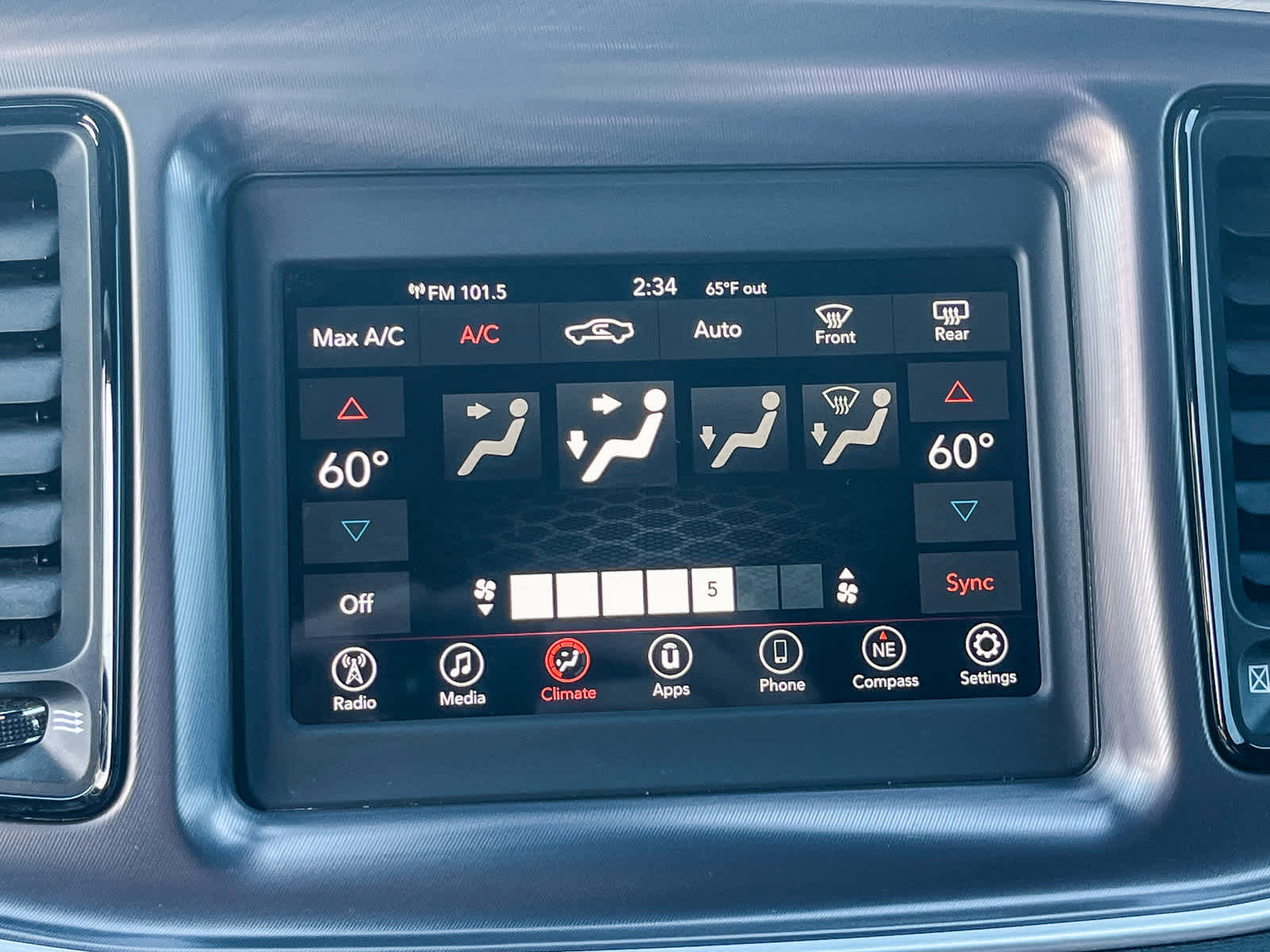 Used 2020 Dodge Challenger R/T w/ Blacktop Package image 11