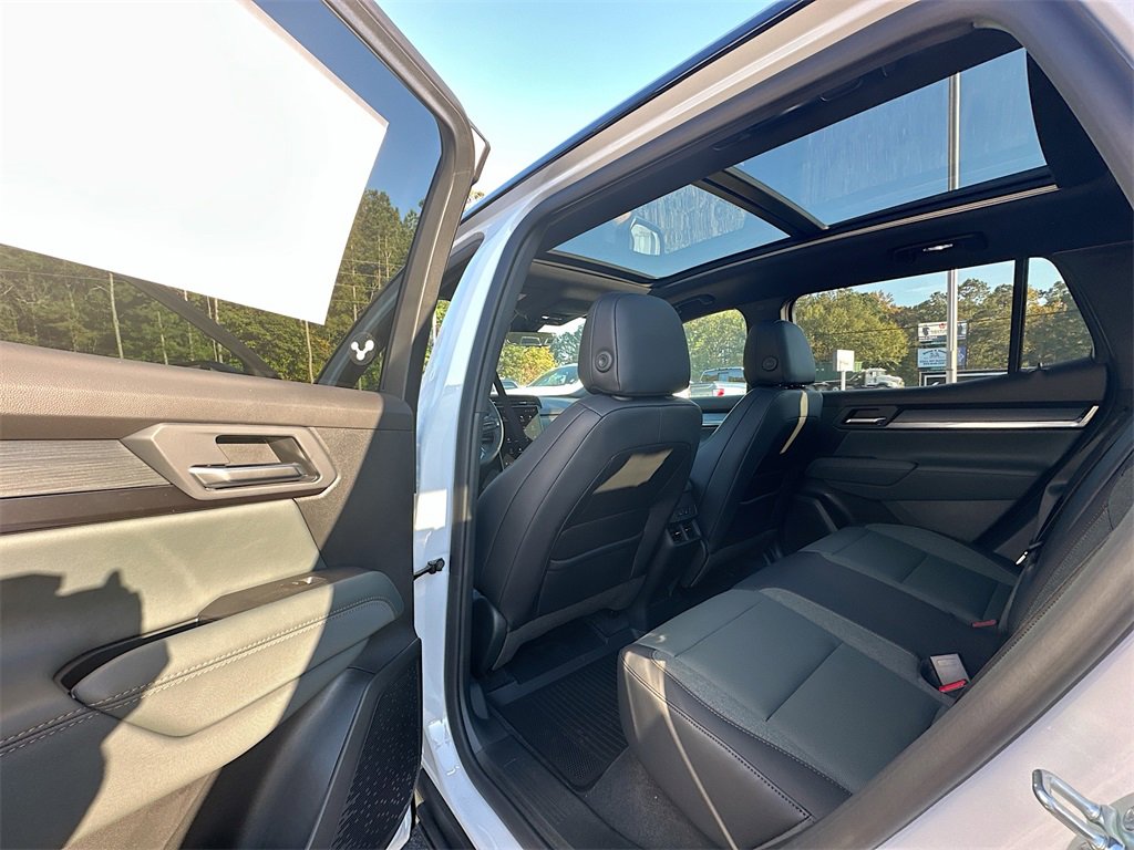 New 2026 GMC Terrain AT4 w/ Convenience Package III image 17