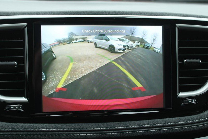 New 2026 Chrysler Pacifica Select w/ S Appearance Package image 9