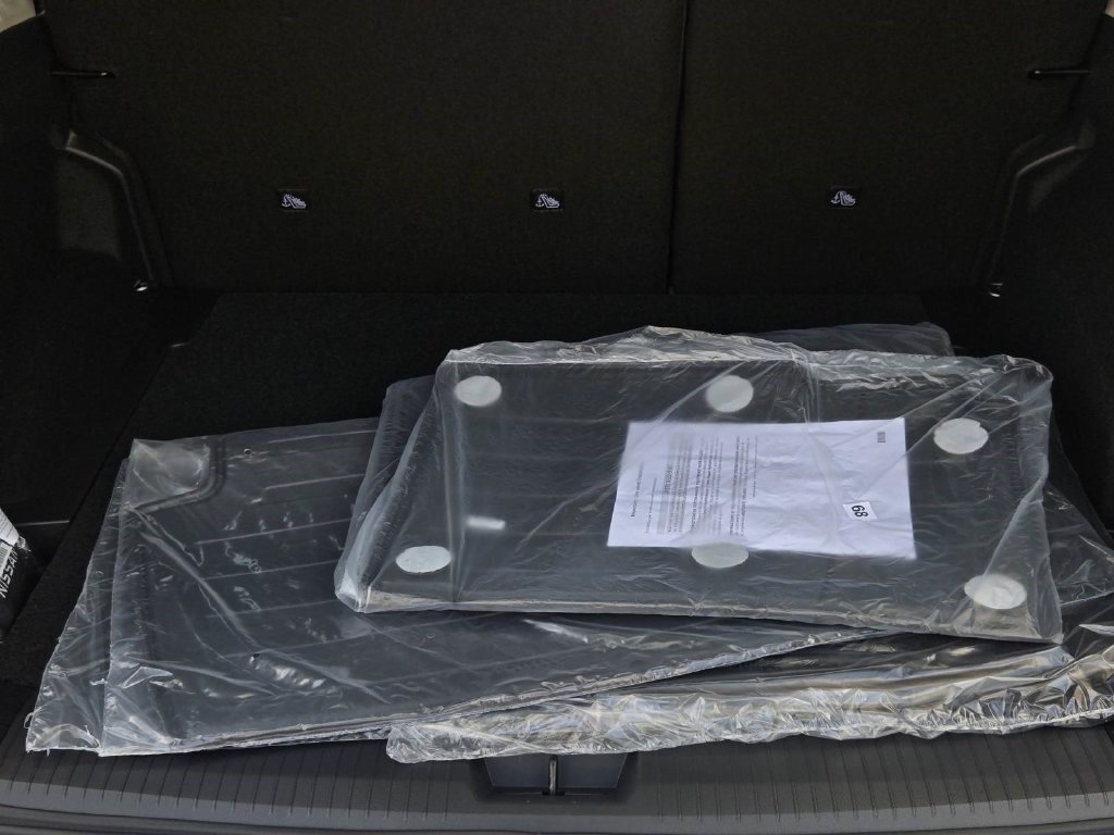 New 2026 Nissan Rogue Dark Armor FWD image 10