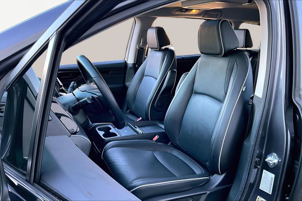 Used 2025 Honda Odyssey Touring image 17