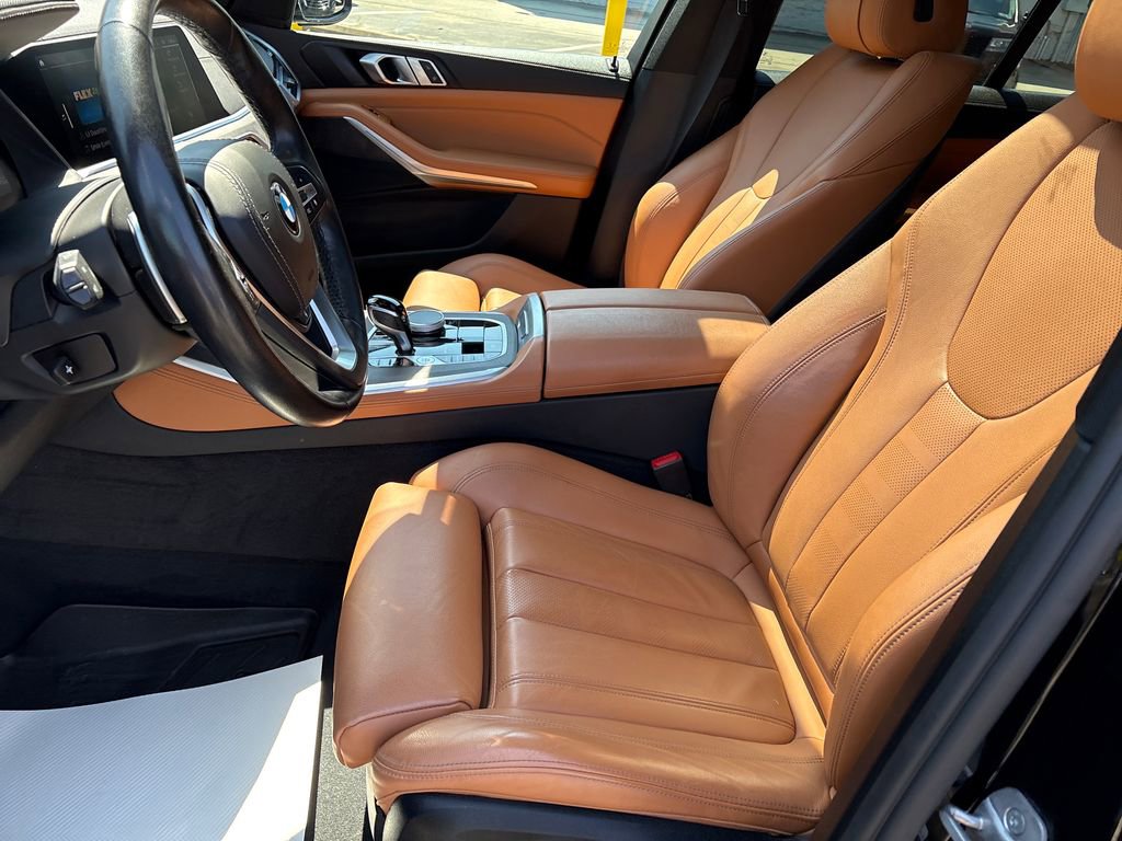 Used 2022 BMW X5 xDrive40i w/ Premium Package AWD/4WD image 17
