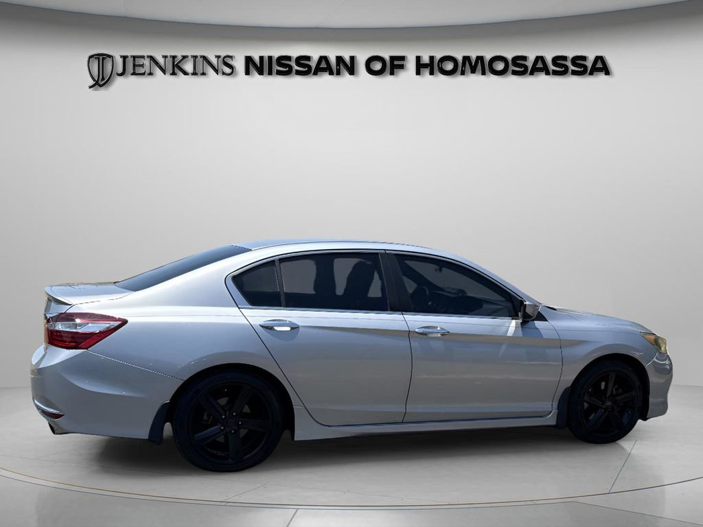 Used 2016 Honda Accord Sport image 3