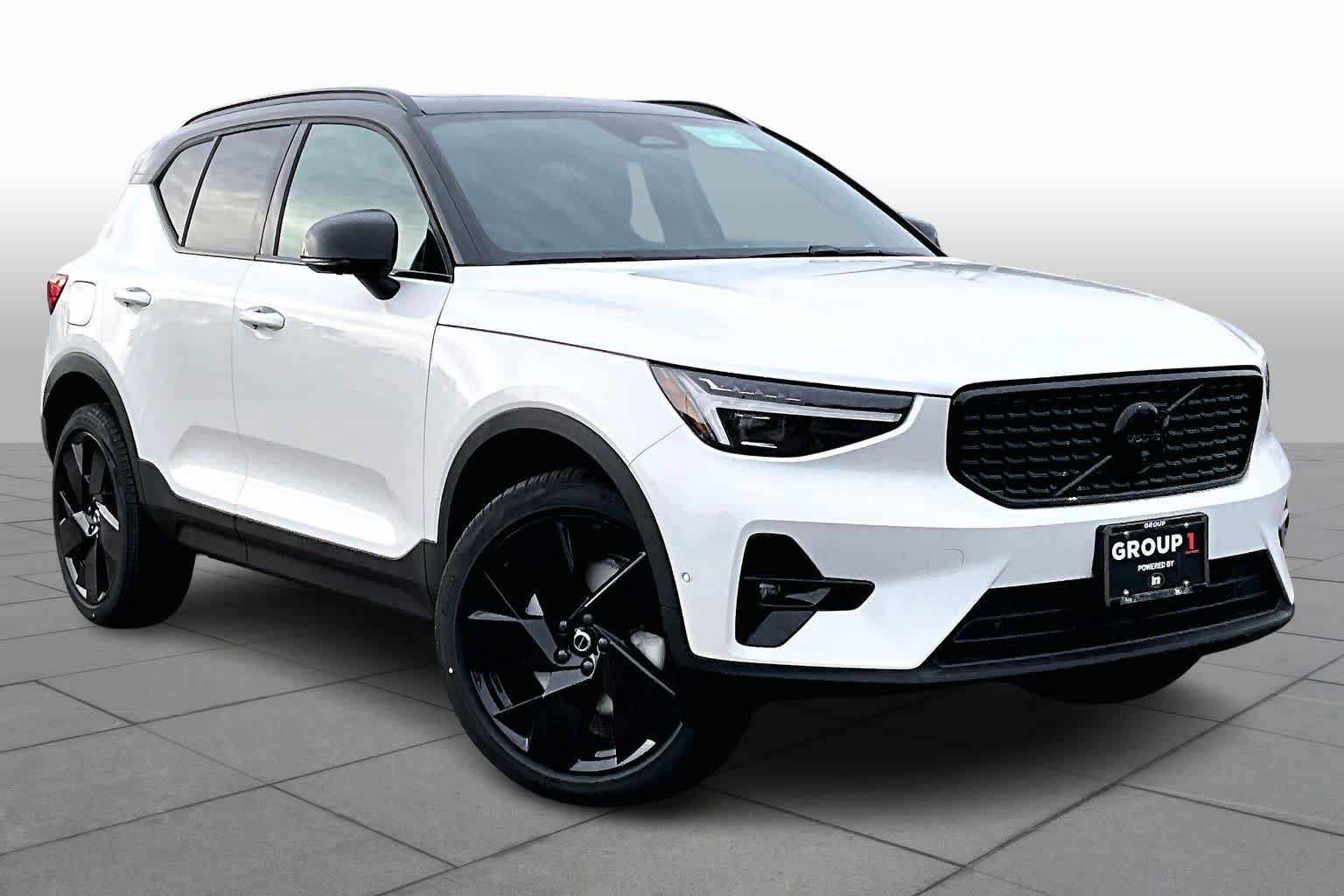 New 2026 Volvo XC40 B5 Ultra w/ Protection Package Premier AWD/4WD image 17